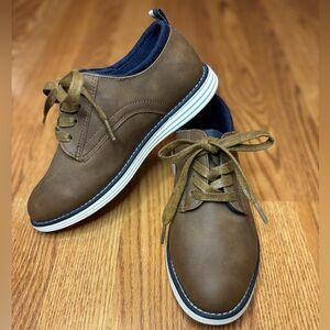Cat & Jack boys lace up tan dress shoes